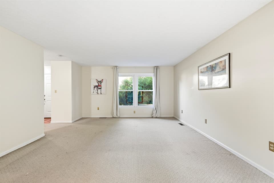 401 Stonegate Drive, photo 18 of 40