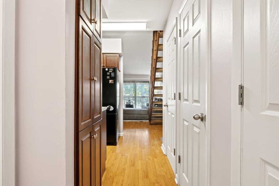501 Sunridge Drive Unit R, photo 6 of 26