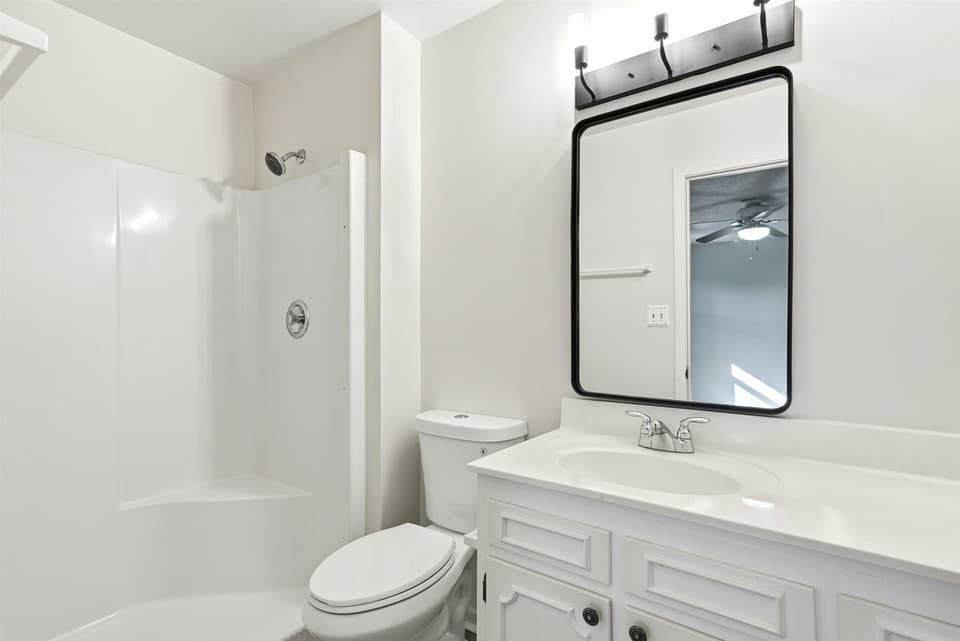 401 Stonegate Drive, photo 34 of 40
