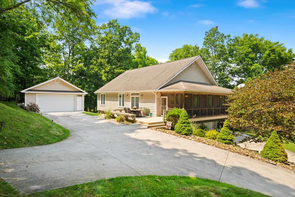 1845 Augusta National Drive in Blacksburg Country Club